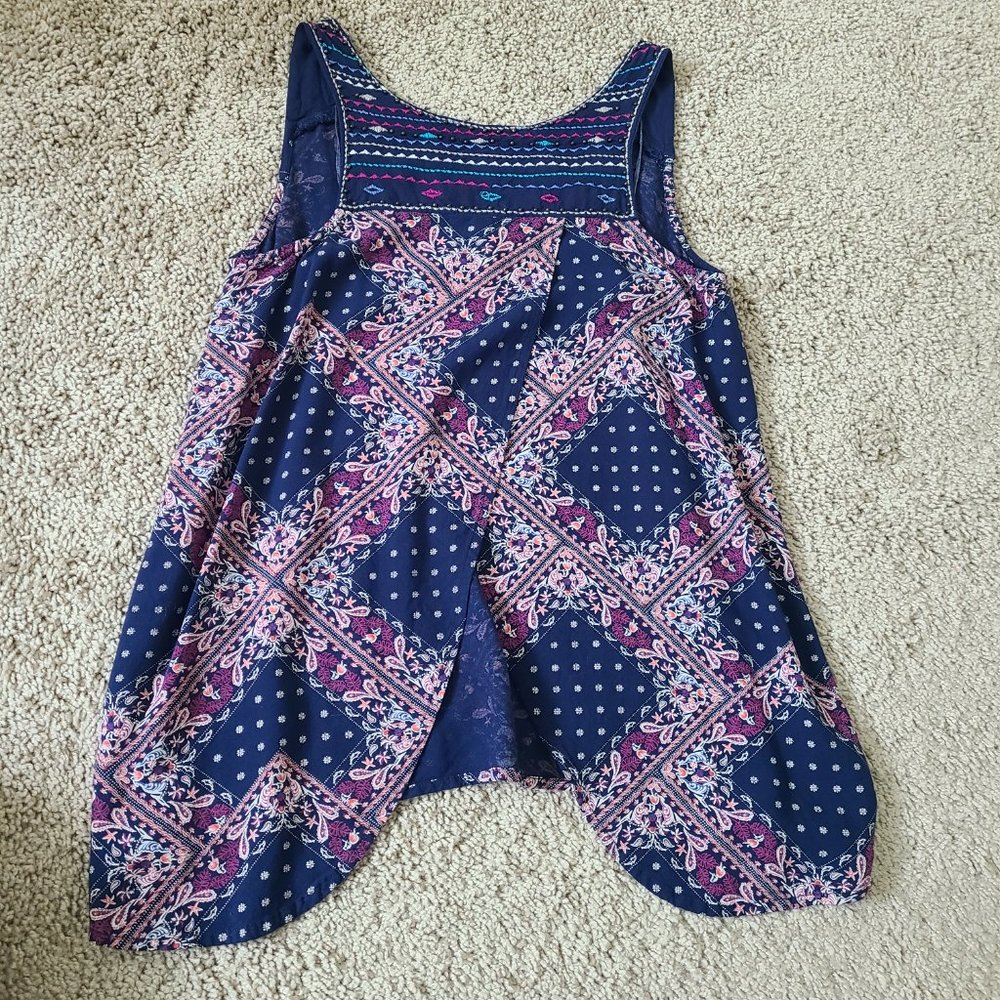 Split Back Tank - Picture 10 of 15
